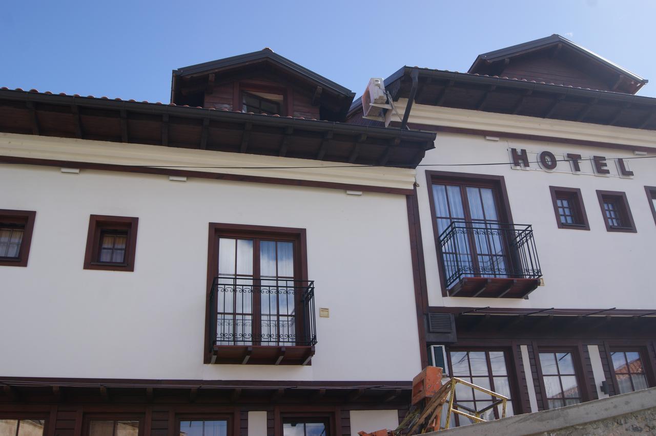 Hotel Prizreni Esterno foto