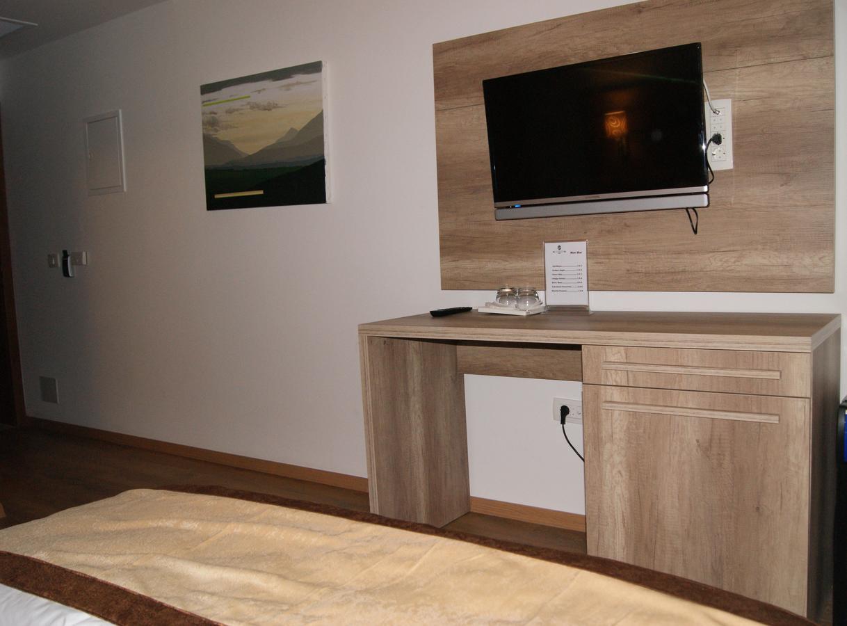 Hotel Prizreni Esterno foto
