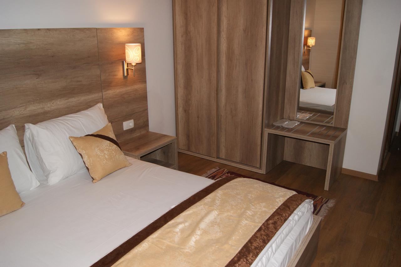 Hotel Prizreni Esterno foto