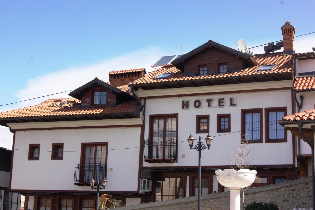 Hotel Prizreni Esterno foto